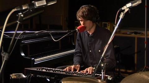 James Blake - The Wilhelm Scream (BBC Sound Of 2011, Live Studio ...