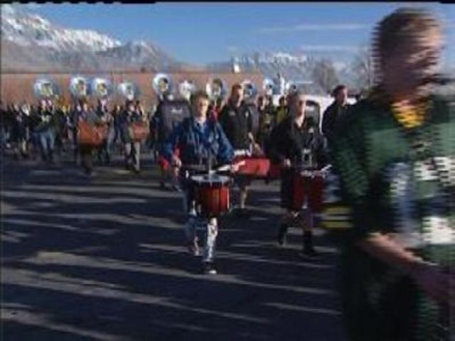  - eG5heGJyMTI=_o_american-fork-high-school-marching-band-headed-to-rose-