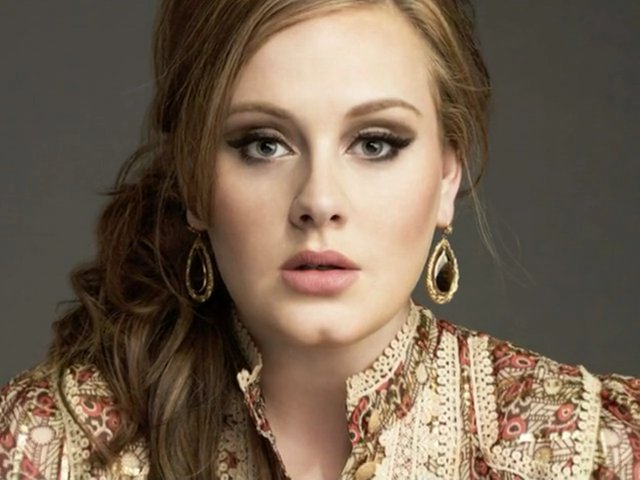 http://s3.vidimg.popscreen.com/original/30/eG92bXp6MTI=_o_adele-caught-up-in-sex-tape-controversy---hollywood-.jpg